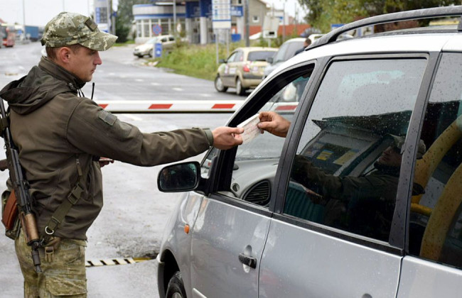 Суд решил, что студенту Одесской юридической академии дневной формы обучения незаконно отказали в выезде за границу