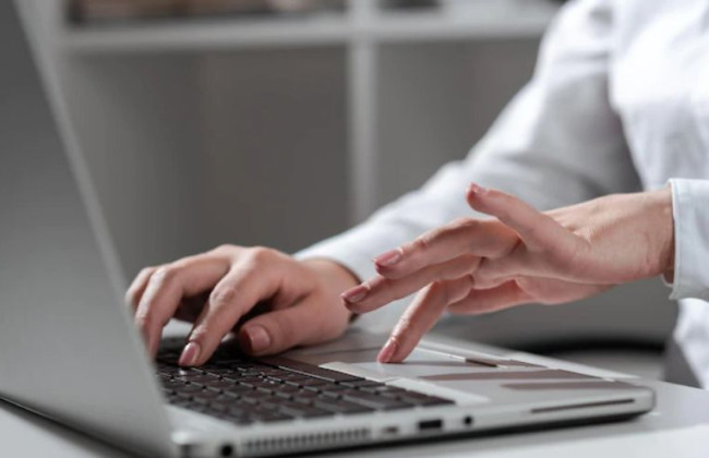 Публично поддерживала решения и действия государства-агрессора: жительница Одесской области предстала перед судом