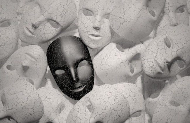 Полиция запустила чат-бот для обнаружения предателей и коллаборантов