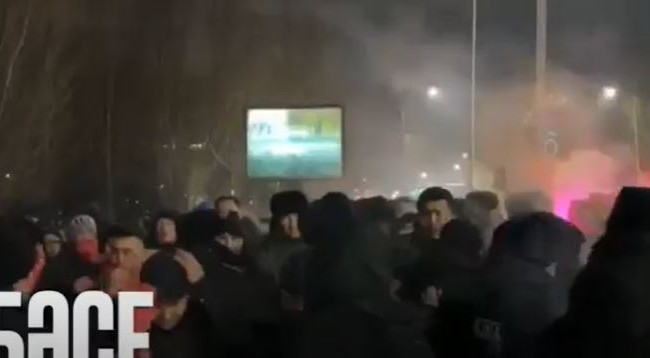 В Астане начались протесты после переизбрания Токаева, видео