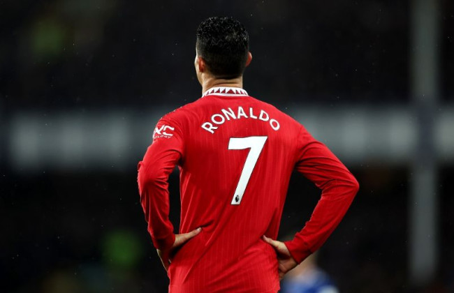 Криштиану Роналду зовут в Саудовскую Аравию: клуб предложил ему «золотой» контракт