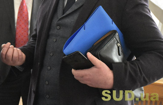 Коли та як зміниться порядок оплати праці державних службовців: до Ради внесли законопроект Кабміну