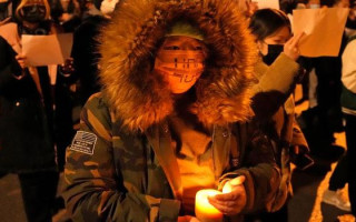 Китай охватили протесты из-за ковидных ограничений: люди требуют отставки Си Цзиньпина
