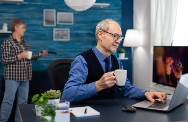 Можно ли отказаться от назначения пенсии в 60 лет и назначить ее позже – ответ ПФУ