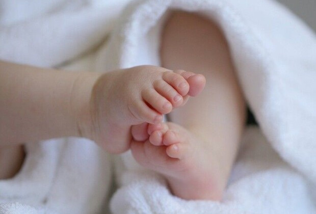 12-летняя жительница Полтавщины выставила ребенка на продажу в Интернет