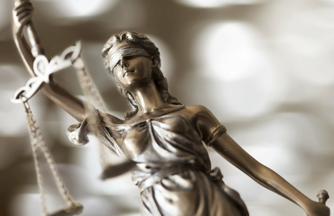 У Рівному жінка домоглася скасування постанови про визнання її винною у неналежному виконанні батьківських обов'язків