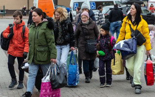 Болгария может выселить из гостиниц украинских беженцев: в чем причина