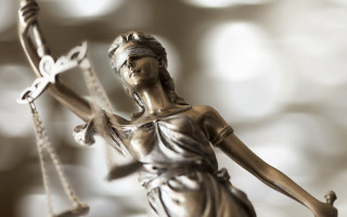 У Рівному жінка домоглася скасування постанови про визнання її винною у неналежному виконанні батьківських обов'язків