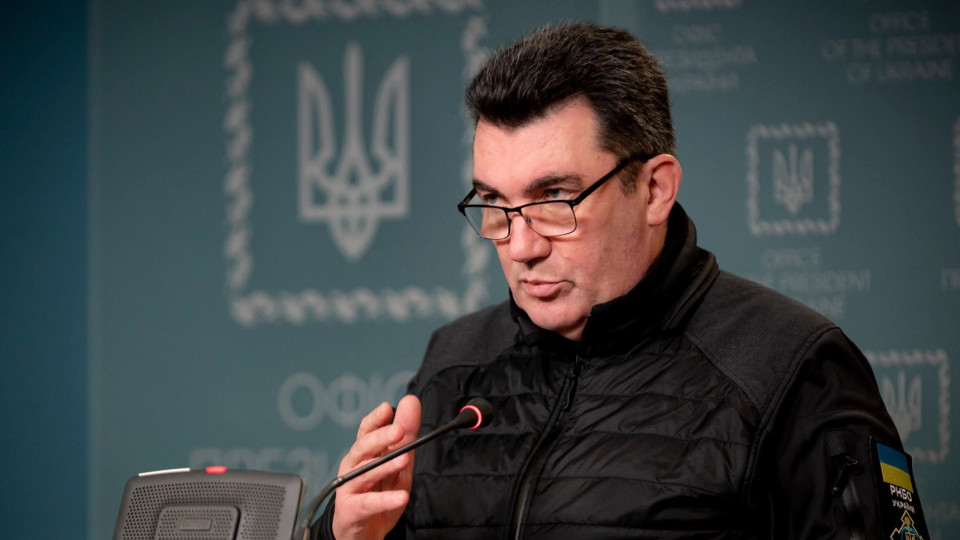 Данілов закликав українців не жити очікуванням ракетних ударів: влада попередить