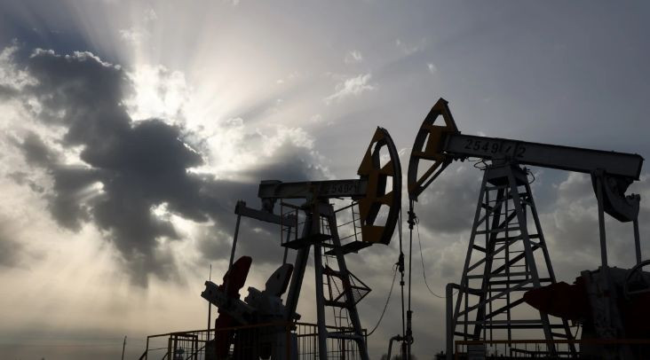 В Европе предложили снизить потолок цен на российскую нефть — СМИ
