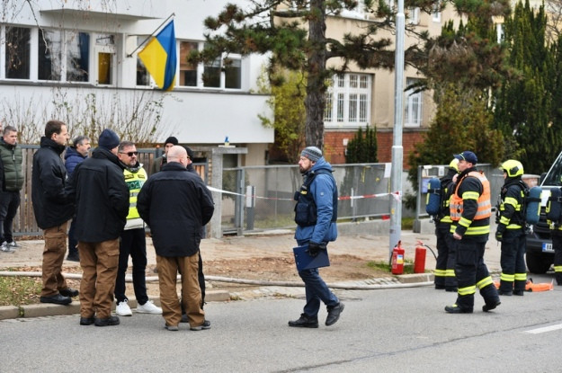 Украинское консульство в чешском Брно эвакуировали из-за подозрительного пакета