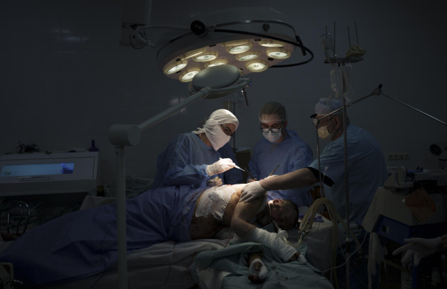 В случае длительного отключения света плановые операции приостановят, — Минздрав