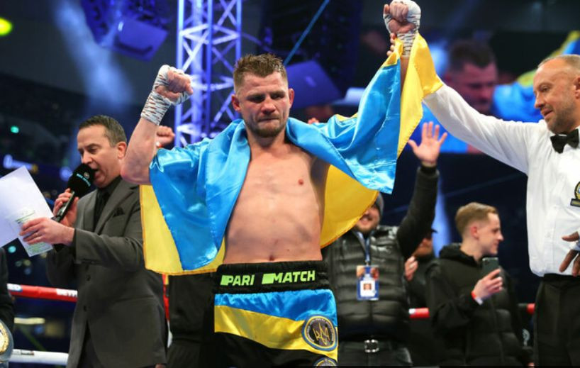 Украинец Беринчик победил Менди и завоевал пояс EBU