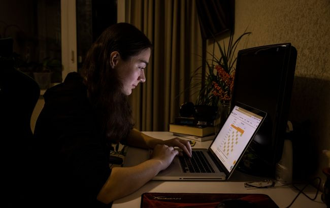 Як оплачується робота працівників у разі вимкнення світла