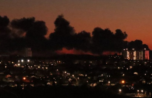 Безпілотник атакував аеродром у Курську: з'явилося відео пожежі