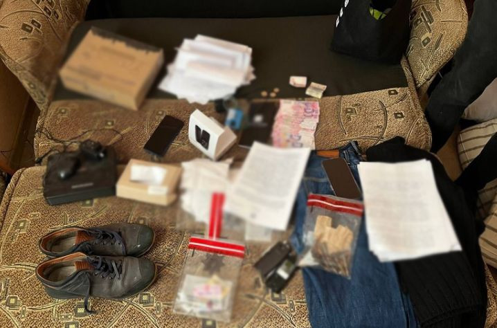 У Києві злодії побили та відібрали у чоловіка сумку з понад 2 000 000 гривень