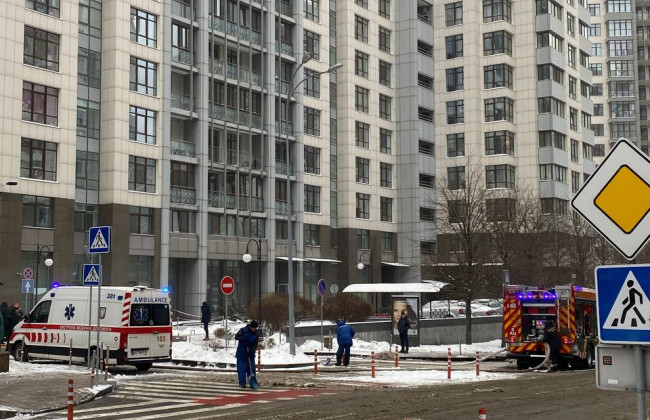 У Києві в ЖК «Новопечерські Липки» виникла пожежа