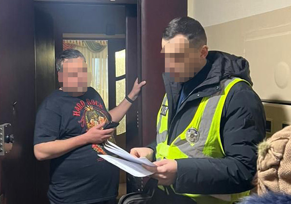 У Києві викрили чергову незаконну схему переправлення чоловіків за кордон під виглядом водіїв-волонтерів