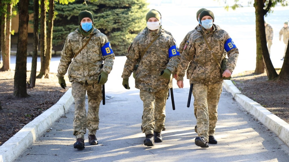 Военнослужащих, военнообязанных и резервистов будут осматривать на состояние опьянения