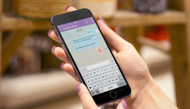 Суд не признал надлежащим доказательством скриншот переписки в Viber по делу об увольнении врача, уехавшей из Киева во время войны, сославшись на практику Верховного Суда
