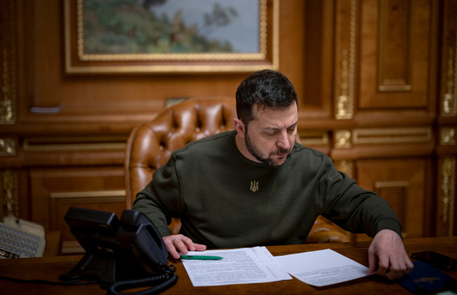 Володимир Зеленський провів телефону розмову з Еммануелем Макроном: що обговорили