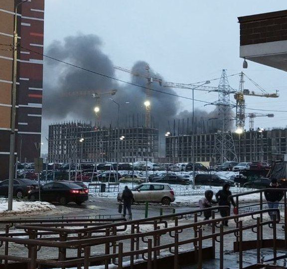 Под Москвой горит торговый центр «Стройпарк», видео