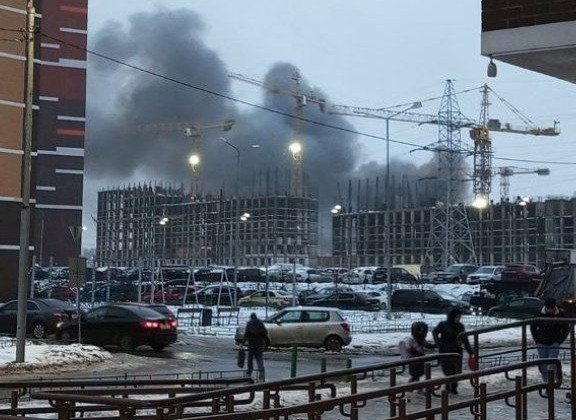 Під Москвою горить торговий центр «Стройпарк», відео