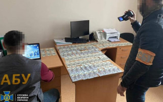 Спроба підкупу керівника Держлікслужби: ВАКС обрав запобіжний захід підприємцю