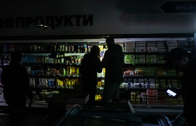 Какие магазины, коворкинги и АЗС в Киеве работают при отключении света