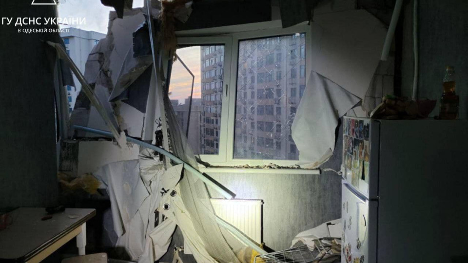 Под Одессой в квартире взорвался газовый баллончик: в стене образовалась дыра, фото