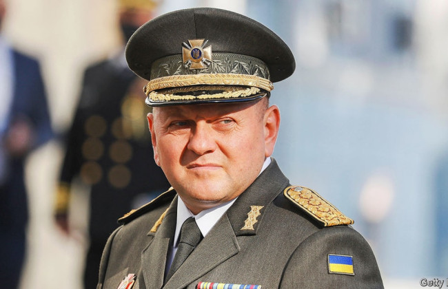 Залужний розповів, що звільнив з початку війни десятьох генералів