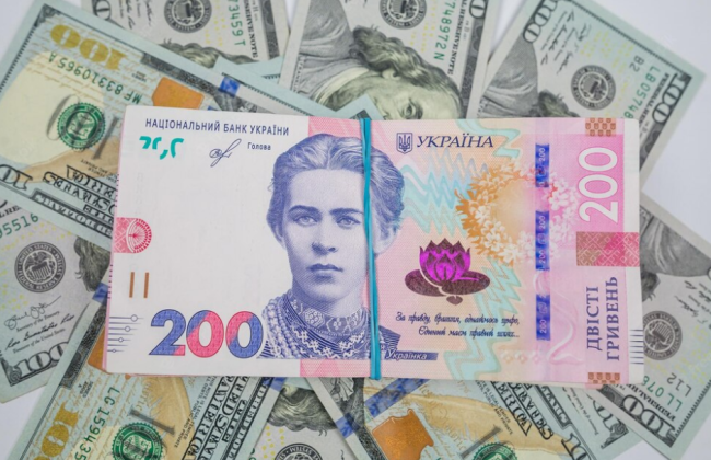 Депутати в понад 6 разів підвищили зарплати голові та членам Нацради з питань телебачення та радіомовлення