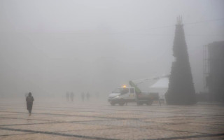 У Києві засяяла в тестовому режимі головна ялинка: відео