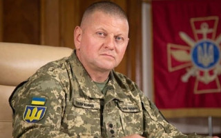 Залужний отримав різдвяний подарунок від британського адмірала