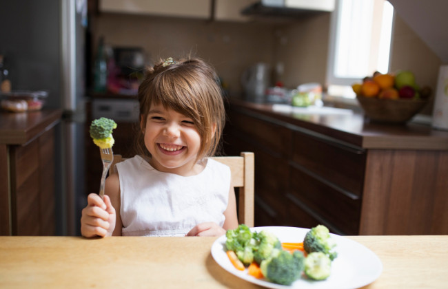 Здоровое питание детей во время войны: в МОН объяснили, почему это важно