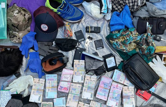 В Києві судитимуть шахраїв, які під приводом обміну валют ошукали чоловіка на майже 1 млн гривень