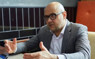 Екснардепу 5-х скликань повідомили про підозру та оголосили у розшук