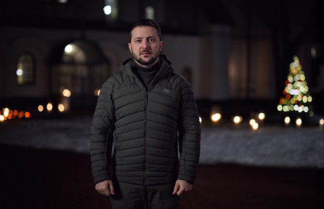 Зеленский поздравил украинцев с Рождеством Христовым, видео