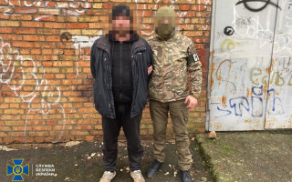 Затримано мешканця Чорнобаївки, який під час окупації закликав місцевих брати участь у псевдореферендумі