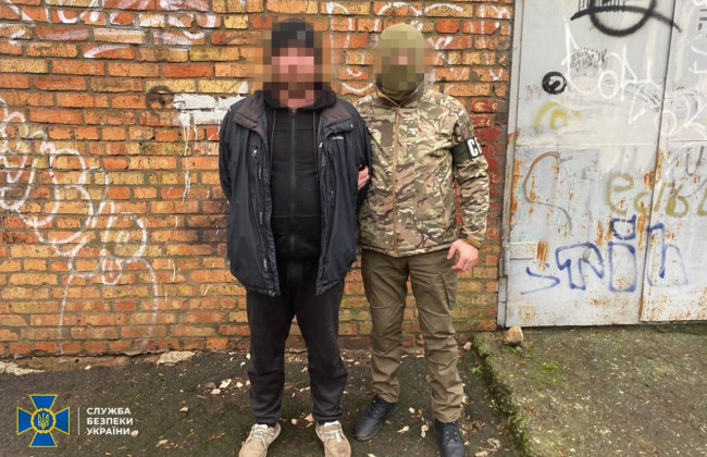 Затримано мешканця Чорнобаївки, який під час окупації закликав місцевих брати участь у псевдореферендумі