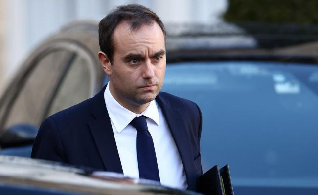 Голова Міноборони Франції відвідає Київ