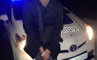 Полиция Киева пришла на помощь мужчине, который потерялся из-за отсутствия освещения