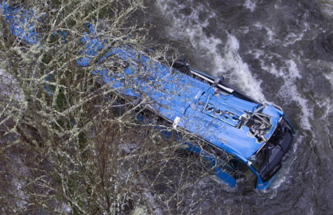 В Іспанії пасажирський автобус зірвався в річку: є загиблі і зниклі безвісти. Новости :section-UKR.NET.