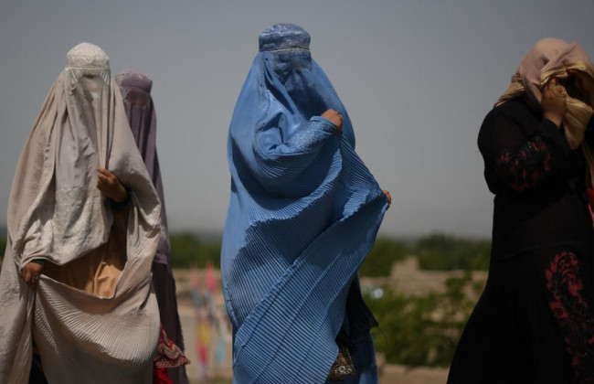 ЕС осудил введенный в Афганистане запрет на работу женщин в неправительственных организациях