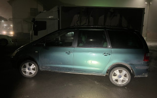 На кордоні з Угорщиною прикордонники виявили доручення на авто з ознаками підробки