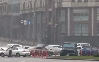 В Киеве произошло масштабное ДТП: появилось видео