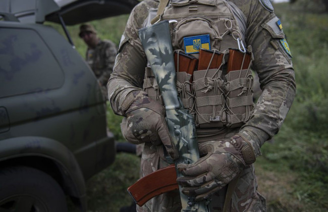 Освобожденным с плена военным будут выплачивать зарплату в соответстии с последними занимаемыми ими должностями