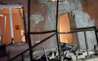 Російські окупанти обстріляли пологовий будинок у Херсоні, фото