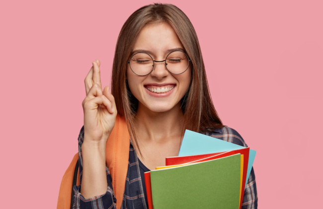 Победители конкурсов по украинскому языку будут получать годовую стипендию от Президента