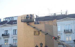 В Одессе начали демонтировать памятник Екатерине II, — СМИ, видео